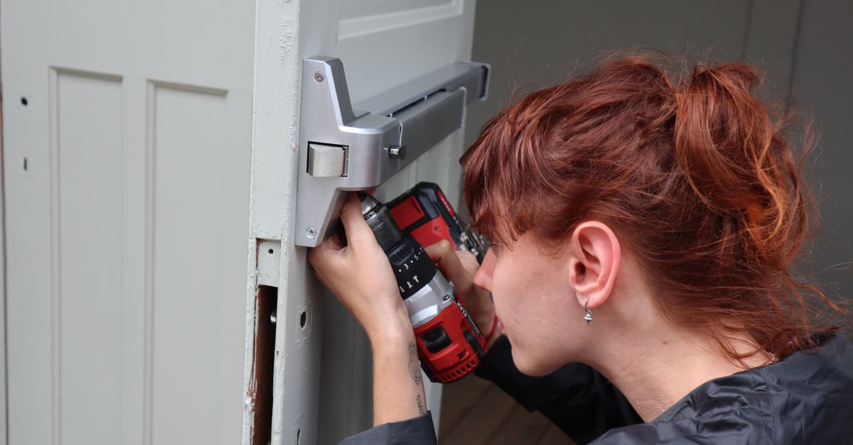 Emergency Commercial Locksmith for Business Lockouts and Failed Doors — Sarasota Pro Locksmith