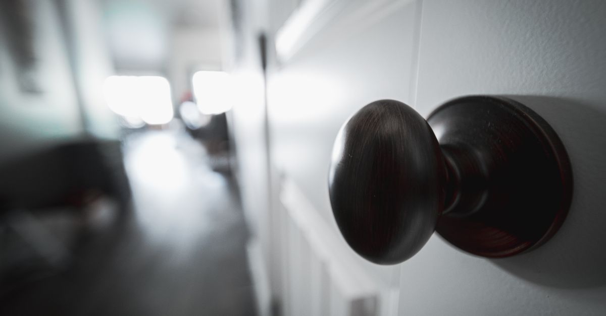 Why a Worn Door Knob Lock Is a Bigger Risk Than It Looks — Sarasota Pro Locksmith